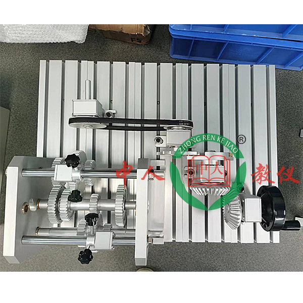汽車電工電子技術(shù)實訓(xùn)報告(圖2) 汽車電工電子技術(shù)實訓(xùn)報告(圖2)